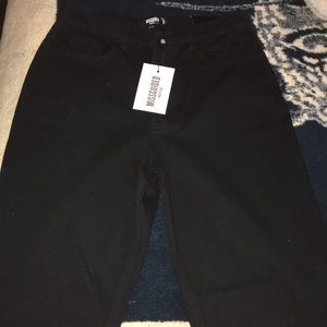 BRAND NEW MISSGUIDED PETITE Black Mom Jeans